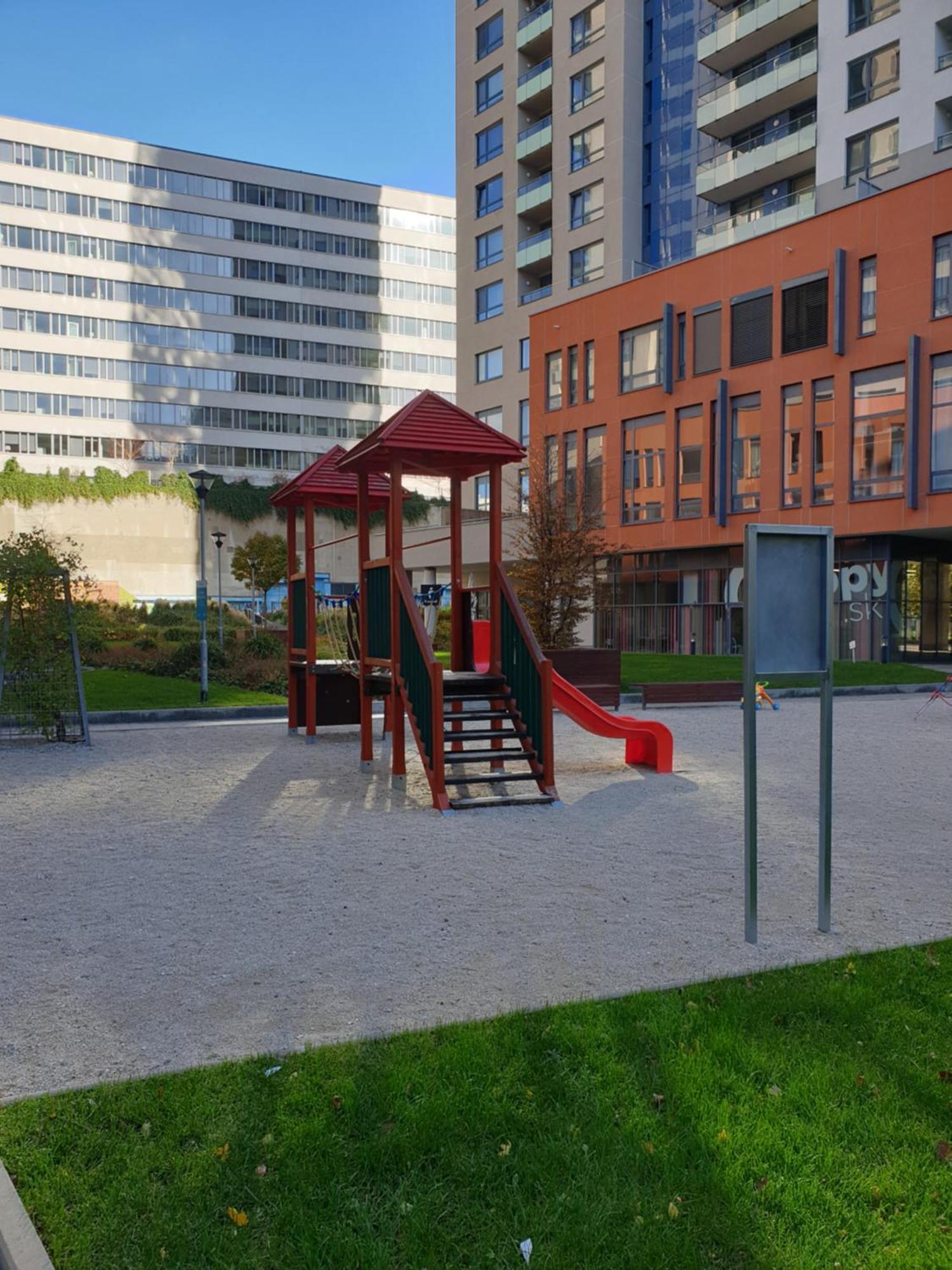 Апартаменты Moderny Byt V Sirsom Centre Братислава Экстерьер фото